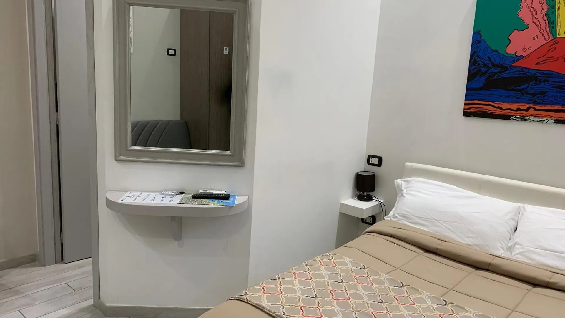 Residenza Suarez Bed & Breakfast Naples 0*,