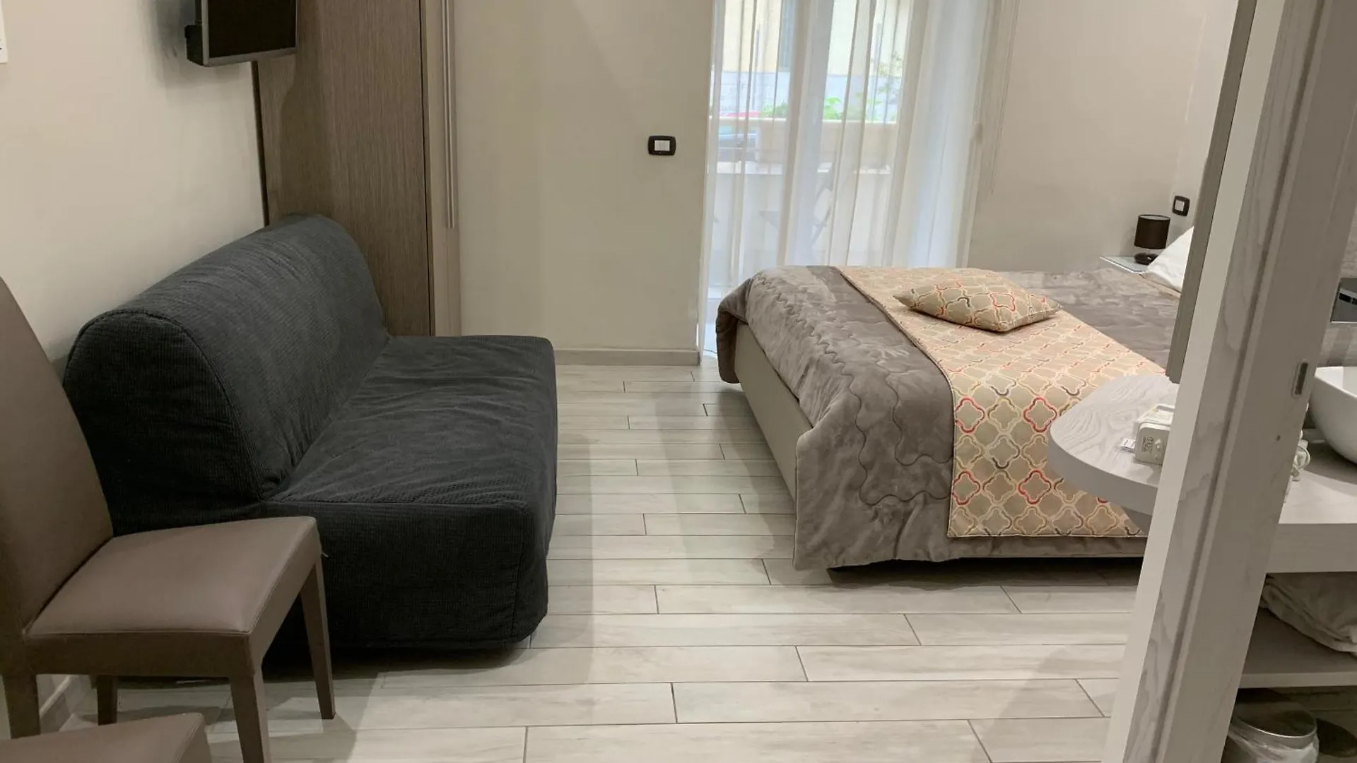 Residenza Suarez Bed & Breakfast Naples