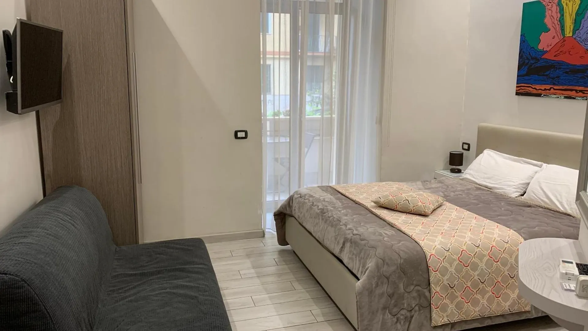 Residenza Suarez Bed & Breakfast Naples 0*,