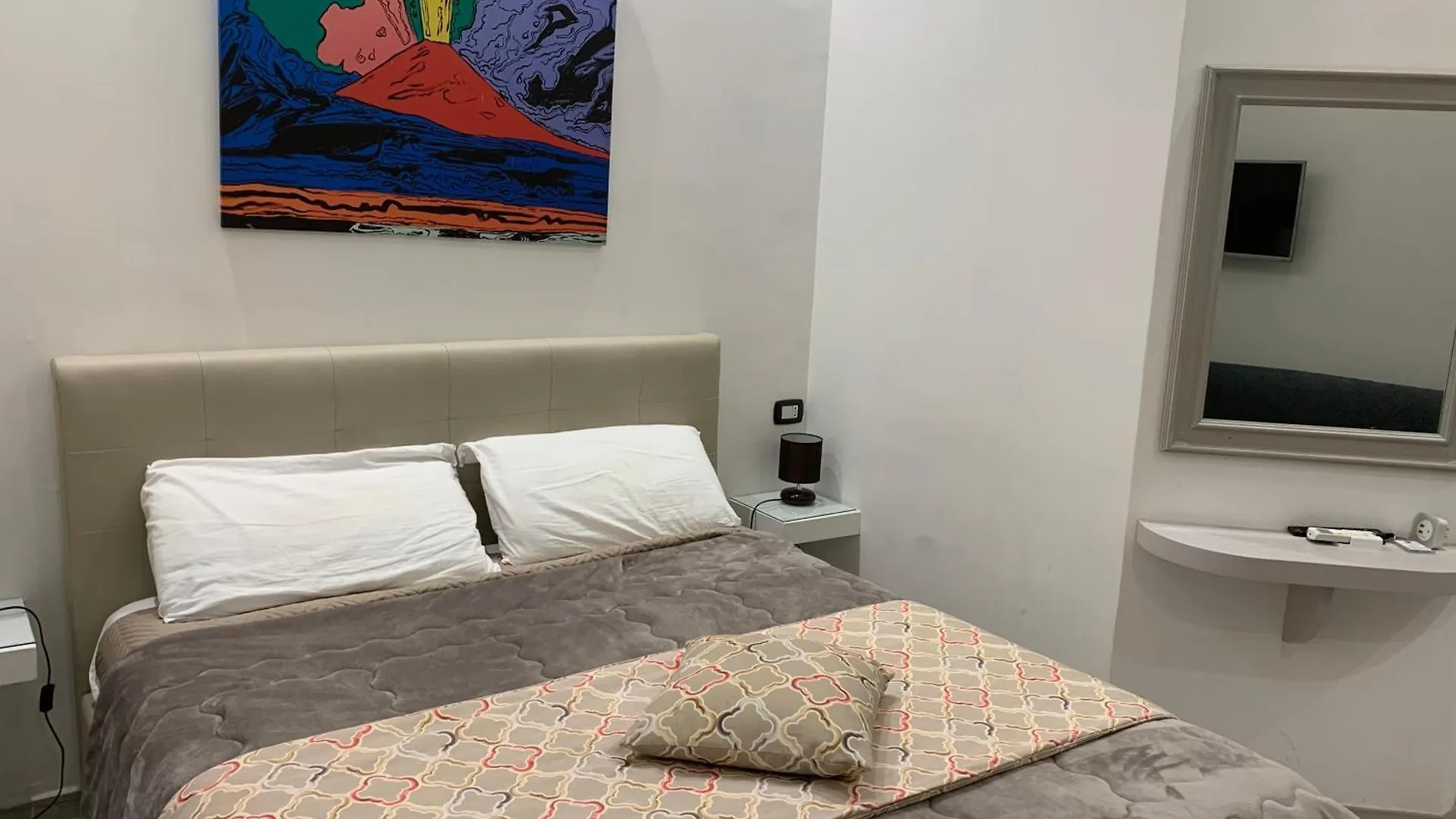 Residenza Suarez Bed & Breakfast Naples 0*,