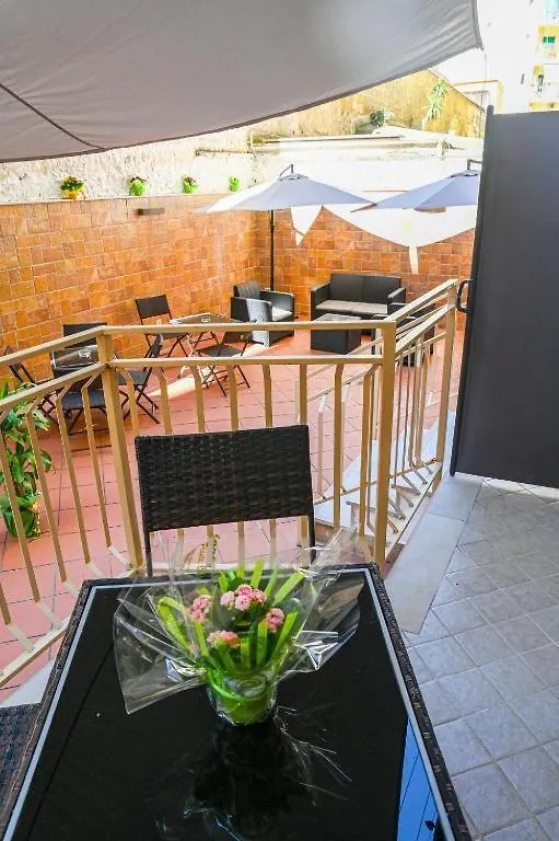 Residenza Suarez Bed & Breakfast Naples